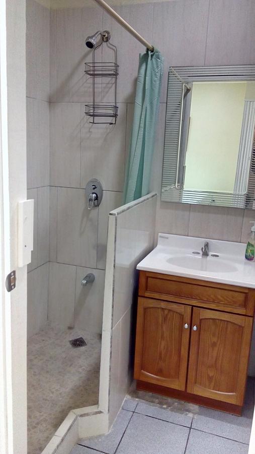 Bed and Breakfast Woodbrook On The Avenue Port of Spain Екстер'єр фото
