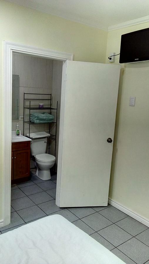 Bed and Breakfast Woodbrook On The Avenue Port of Spain Екстер'єр фото