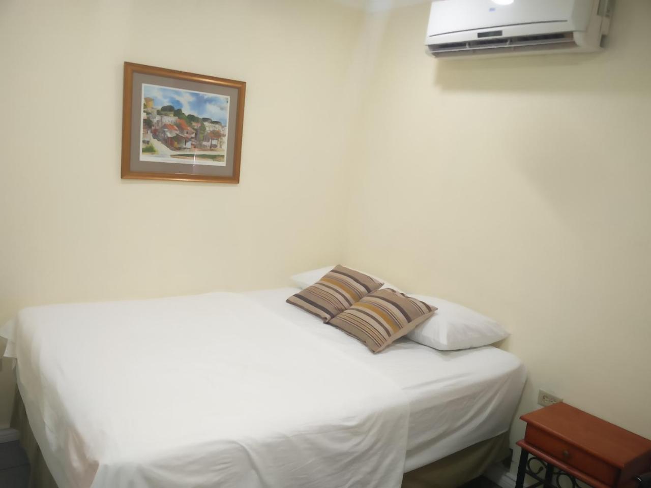 Bed and Breakfast Woodbrook On The Avenue Port of Spain Екстер'єр фото
