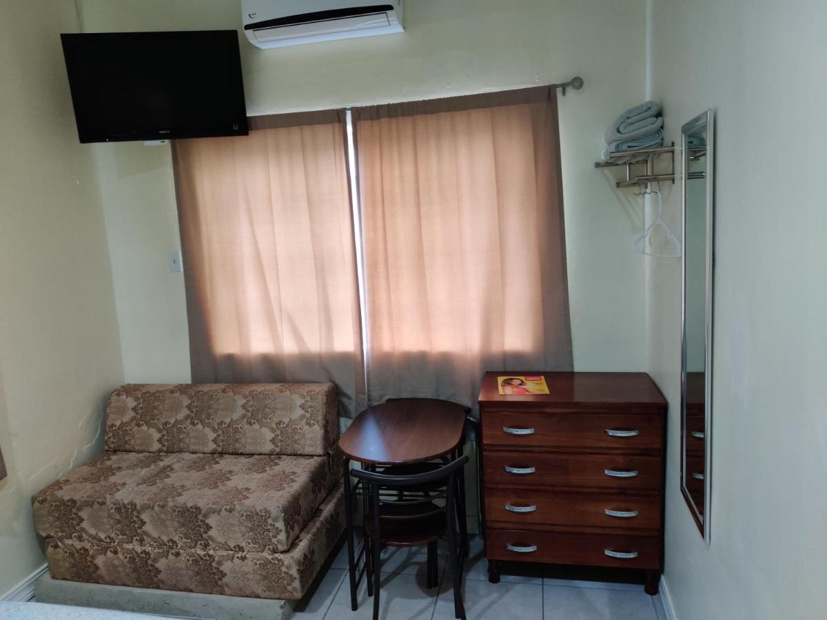 Bed and Breakfast Woodbrook On The Avenue Port of Spain Екстер'єр фото
